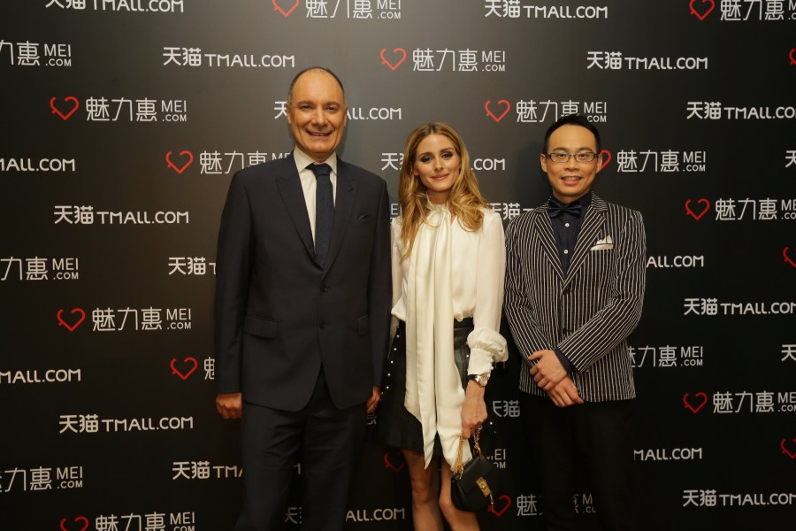 4537-Mei.com_CEO_and_founder_Mr.Thibault_Villet_with_Olivia_Palermo_and_President_of_Mei.com_Mr_Seamon_Shi_1_.jpg